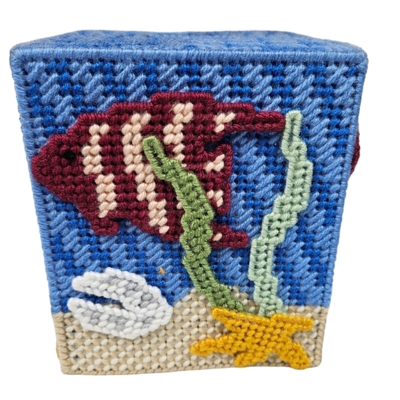 Handmade 3D Angel Fish & Coral Needlepoint Tissue Box Cover - Picture 4 of 5